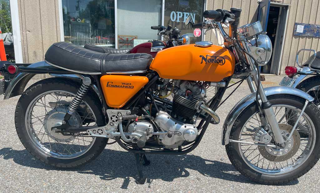 1973 Norton Commando 750