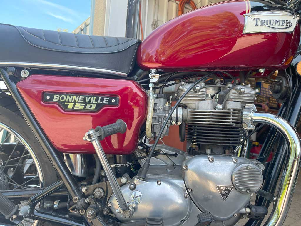 Triumph T140E 750